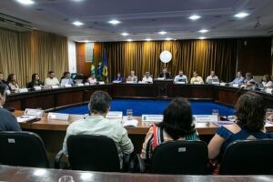 Fotografia de reunião do CONSUNI