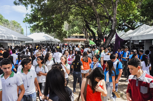 Estudantes participam da Feira das Profissões de 2014 (Foto: Ribamar Neto/UFC)